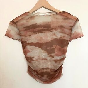 Short sleeve mesh top